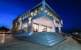 Cavo Orient Beach Hotel & Suites